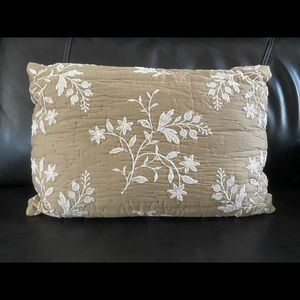 NWT Martha Stewart Decorative Pillow